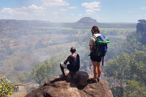 Arnhem Land Injalak Hill Full-Day Tour From Darwin - Great Ocean Road Tourism 9
