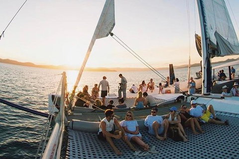 Sunset Sail In The Whitsundays - Great Ocean Road Tourism 2