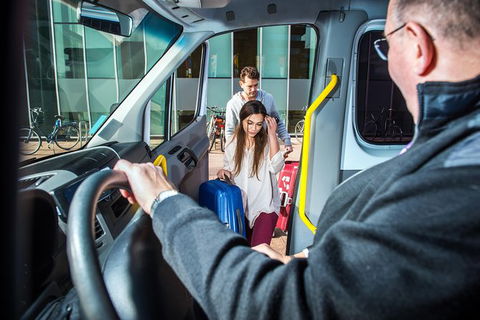 Cairns Airport (CNS) Departure Transfer (Cairns Hotels To Cairns CNS Airport) - Great Ocean Road Tourism 4