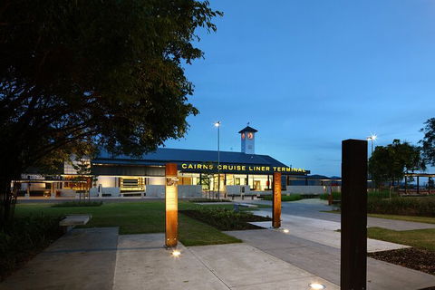 Cairns Airport Private Chater Transfer - Great Ocean Road Tourism 5