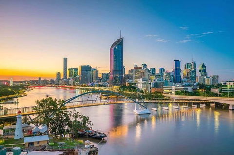 Arrival Private Transfers: Brisbane Airport BNE To Brisbane In Luxury Van - Great Ocean Road Tourism 4