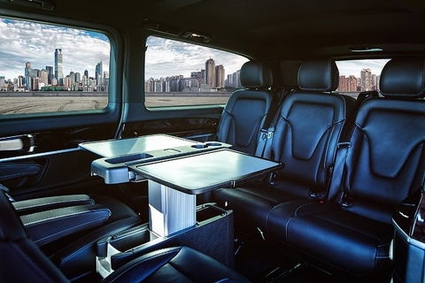 Brisbane Airport Transfers : Brisbane To Brisbane Airport BNE In Luxury Van - Great Ocean Road Tourism 1