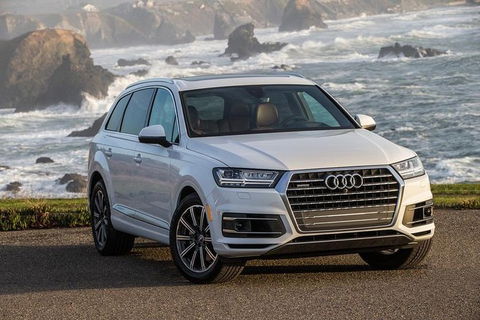 Audi Q7 SUV Melbourne Airport To CBD - Great Ocean Road Tourism 3