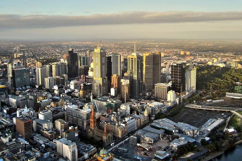 Arrival Private Transfer Melbourne Airport MEL To Melbourne City By Sedan Car - Great Ocean Road Tourism 3