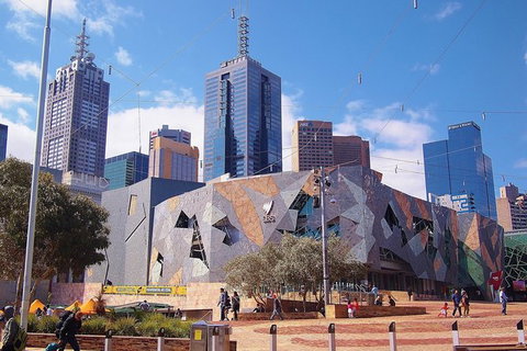 Melbourne Airport Transfers: Melbourne To Melbourne Airport MEL In Luxury Van - Great Ocean Road Tourism 1