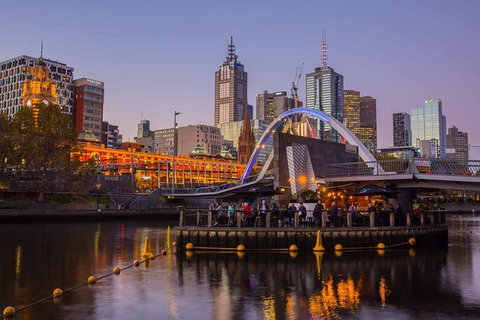 Melbourne Airport Transfers: Melbourne To Melbourne Airport MEL In Luxury Van - Great Ocean Road Tourism 6