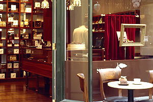 Koko Black - Great Ocean Road Tourism 0