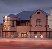 Cross Keys Hotel - Great Ocean Road Tourism