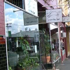 Monties Bar - Great Ocean Road Tourism 1