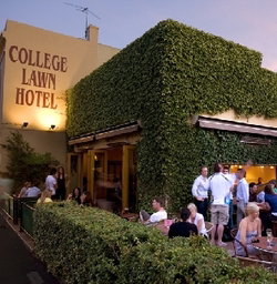 The College Lawn Hotel - Great Ocean Road Tourism 1