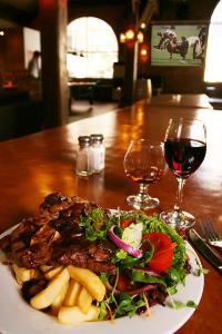 Brewhouse Brewery Sports Bar And Grill - Great Ocean Road Tourism 2