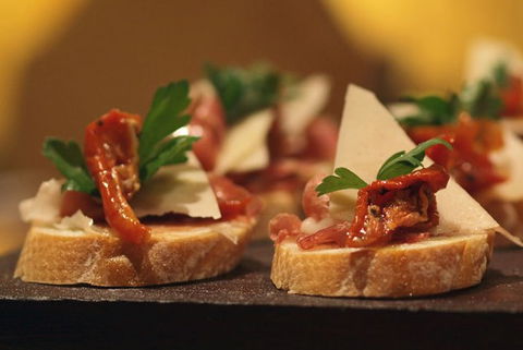 The Colonist Tavern - Great Ocean Road Tourism 3