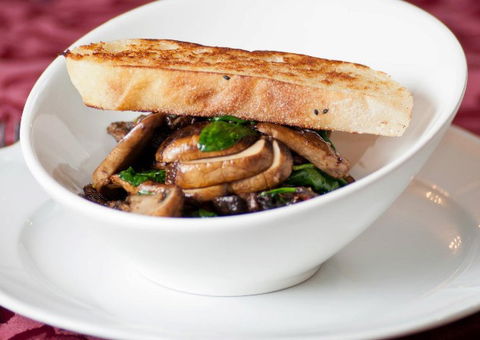 Coopers Colonial Motel & Rhys's Restaurant - Great Ocean Road Tourism 3