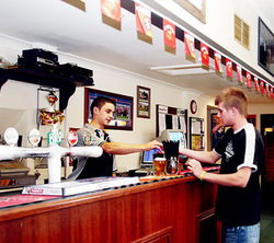 Knickerbocker Hotel - Great Ocean Road Tourism 0