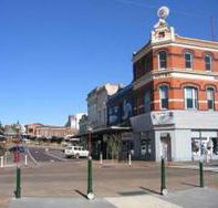 Robin Hood Hotel - Great Ocean Road Tourism