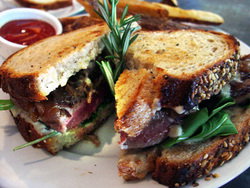 Ballina Hotel - Great Ocean Road Tourism 1