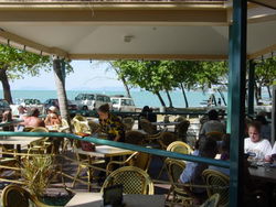 Apres Beach Bar & Grill - Palm Cove - Great Ocean Road Tourism 2