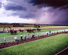 Hawkesbury Race Club - Great Ocean Road Tourism 0
