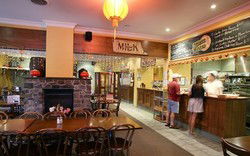 Albion Park Hotel - Great Ocean Road Tourism 2