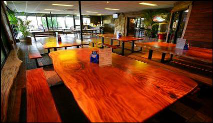Litchfield Pub - Great Ocean Road Tourism 3