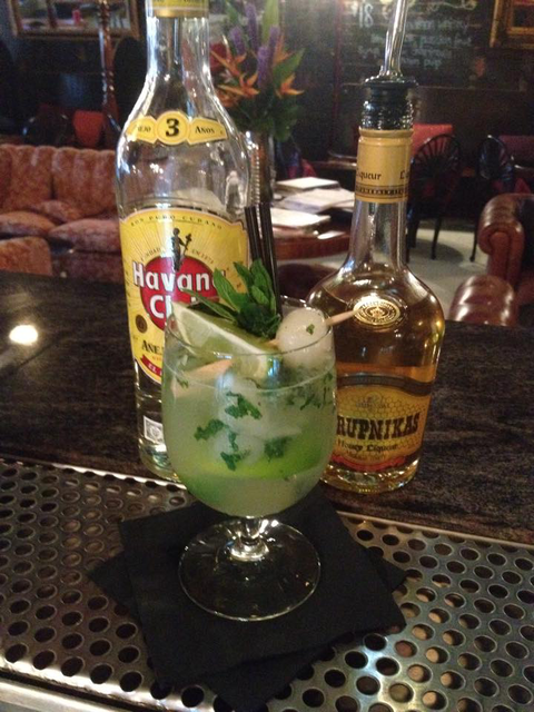 Red Baron's Lounge Bar - Great Ocean Road Tourism 2