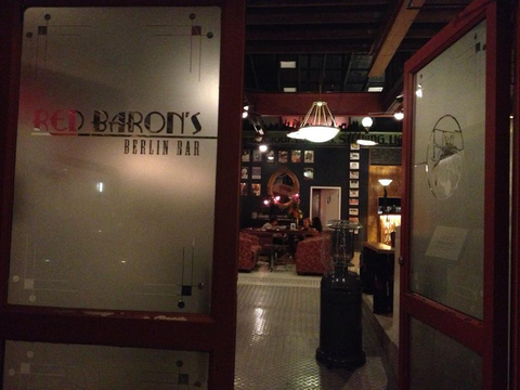 Red Baron's Lounge Bar - Great Ocean Road Tourism 3