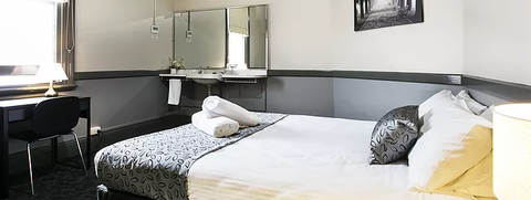 Shenanigans At The Imperial - Great Ocean Road Tourism 2