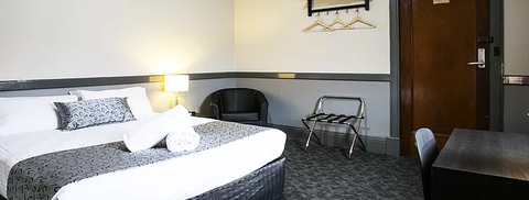 Shenanigans At The Imperial - Great Ocean Road Tourism 1