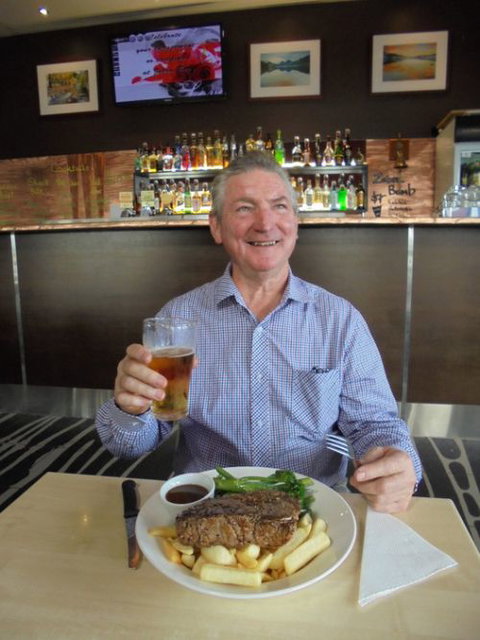 Zebra Crossing Bar & Bistro - Great Ocean Road Tourism 0