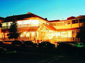 Loxton Community Hotel Motel - Great Ocean Road Tourism 0