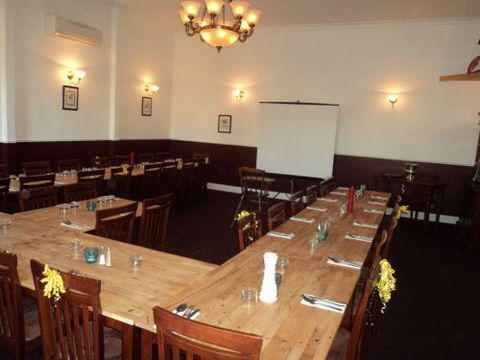 Grass Valley Tavern - Great Ocean Road Tourism 2