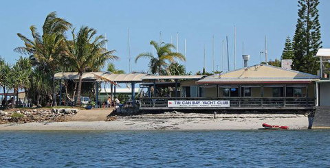 Tin Can Bay Yacht Club Bistro - Great Ocean Road Tourism 1