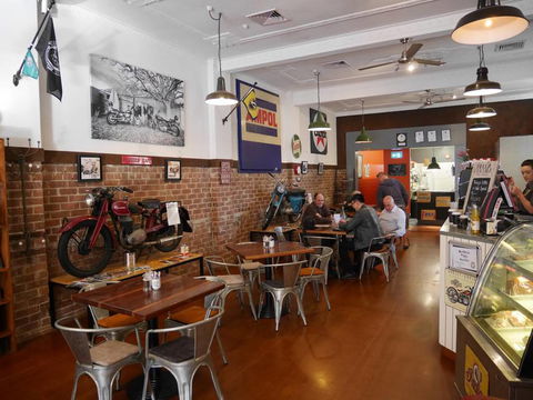 Roadies Cafe - Great Ocean Road Tourism 3