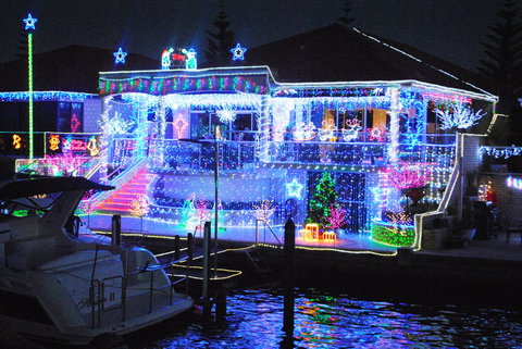 Christmas Lights Cruise - Great Ocean Road Tourism 2