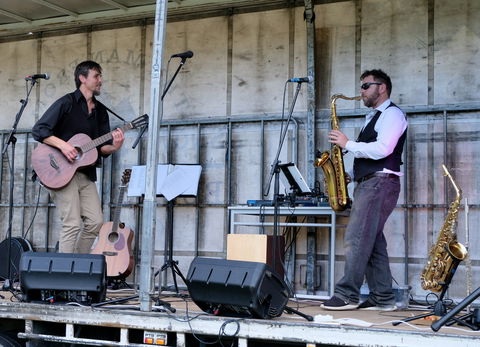Jamming At Jingellic - Great Ocean Road Tourism 1