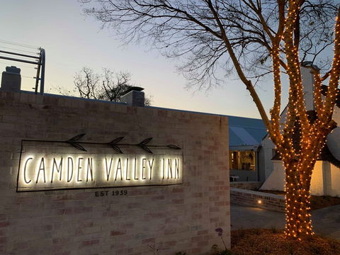 Christmas In July Camden Valley Inn - Great Ocean Road Tourism 0
