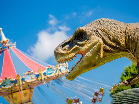 Mega Creatures At Hunter Valley Gardens - Postponed - Great Ocean Road Tourism 0