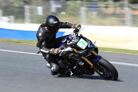 QR Moto Ride Days At Queensland Raceways! - Great Ocean Road Tourism 2