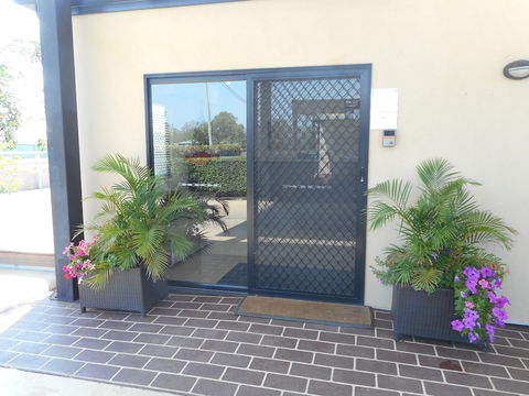 Injune Motor Inn - Great Ocean Road Tourism 0