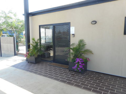 Injune Motor Inn - Great Ocean Road Tourism 1