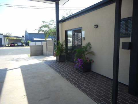 Injune Motor Inn - Great Ocean Road Tourism 2