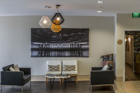 Pacific Suites Canberra - Great Ocean Road Tourism 4