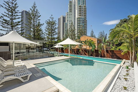 Ultra Broadbeach - Great Ocean Road Tourism 1