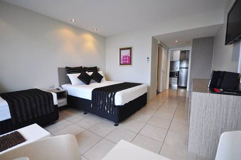 Aquarius On The Beach - Great Ocean Road Tourism 6