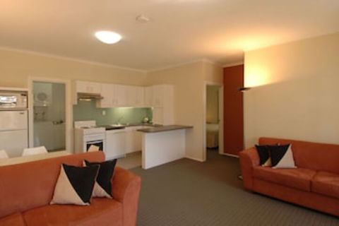 McLaren Vale Motel & Apartments - Great Ocean Road Tourism 0