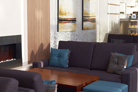 Mercure Melbourne Caroline Springs - Great Ocean Road Tourism 6