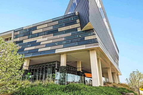 Mercure Melbourne Caroline Springs - Great Ocean Road Tourism 3