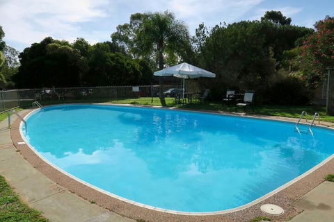 Lyndoch Hill - Great Ocean Road Tourism 2