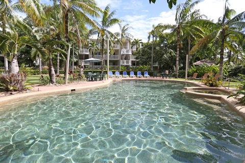 Cairns Beach Resort - Great Ocean Road Tourism 2