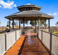 Quality Suites Point Cook Seasons 5 - Great Ocean Road Tourism